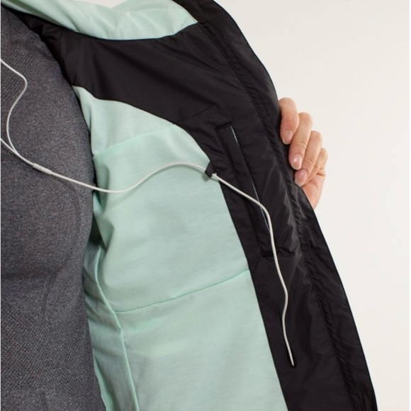 Lululemon Get Up And Glow Jacket Reflective 360 Sea Stripe Mint Moment Black 6 - Picture 6 of 16